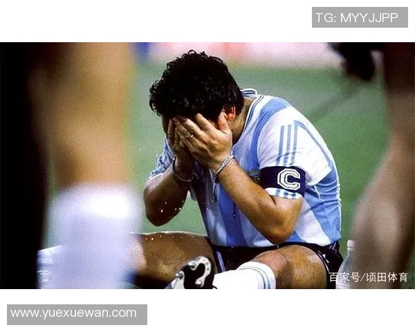 足球巨星泪洒赛场背后原因揭晓 令人心碎的痛哭瞬间引发热议